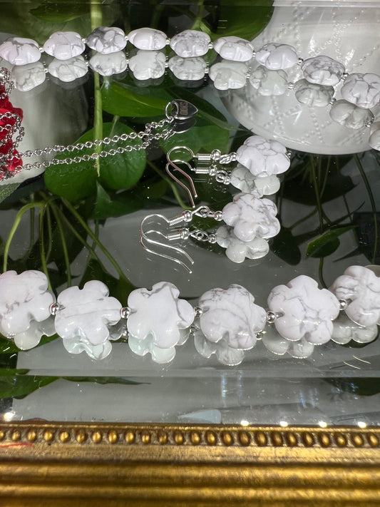 Patience - collier en howlite 15mm