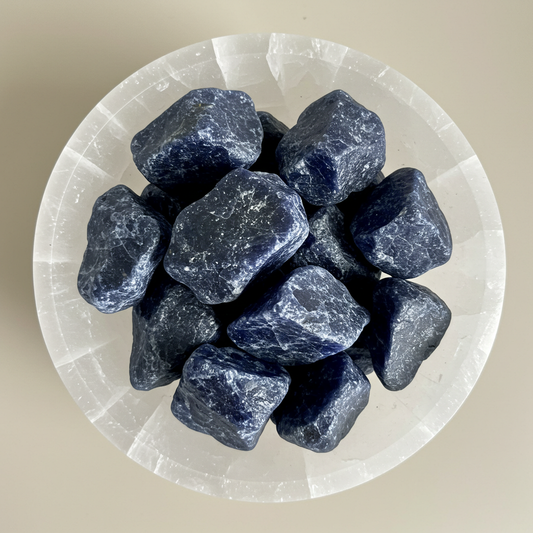 La sodalite: l'énigme bleue qui éclaire votre esprit